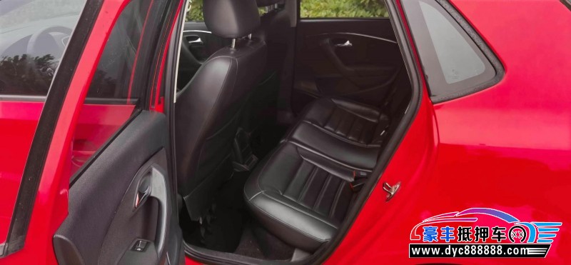 17年大众poloSUV抵押车出售