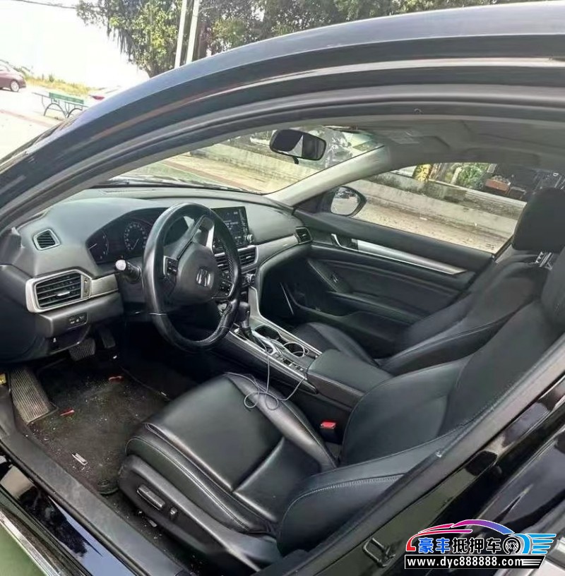 20年本田雅阁轿车抵押车出售