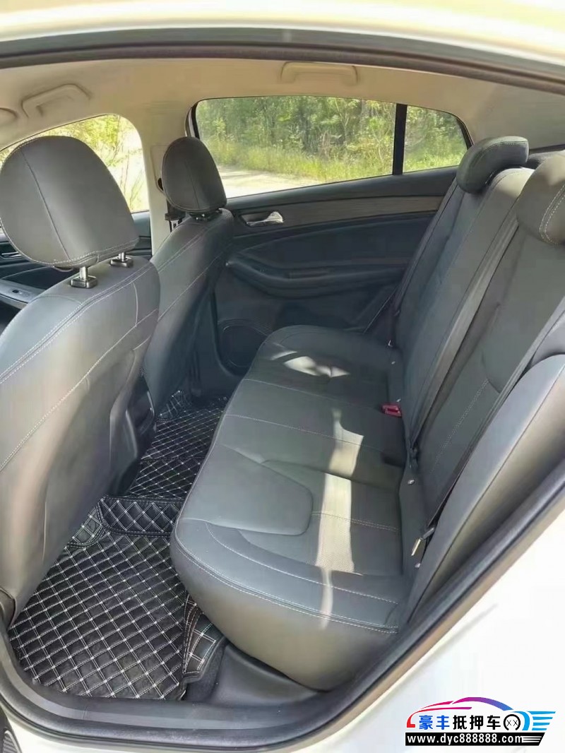 24年奇瑞艾瑞泽5轿车抵押车出售