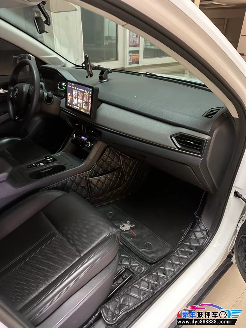 22年威马汽车ex5轿车抵押车出售