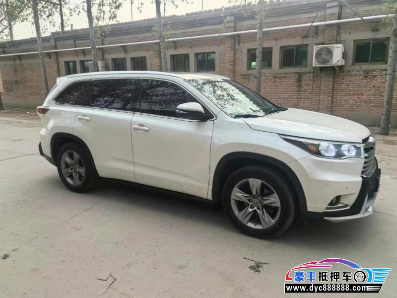 17年丰田汉兰达轿车抵押车出售