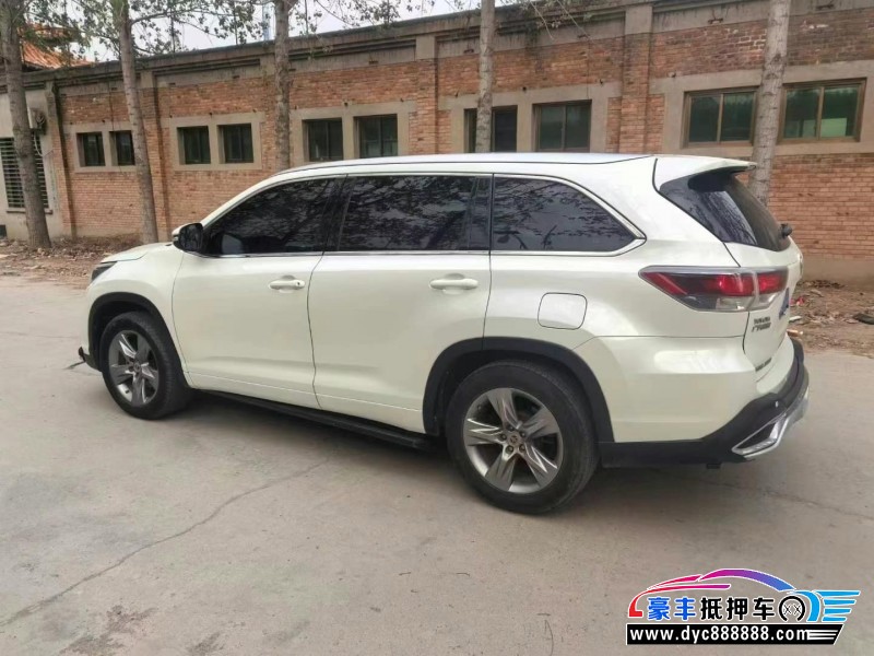 17年丰田汉兰达轿车抵押车出售