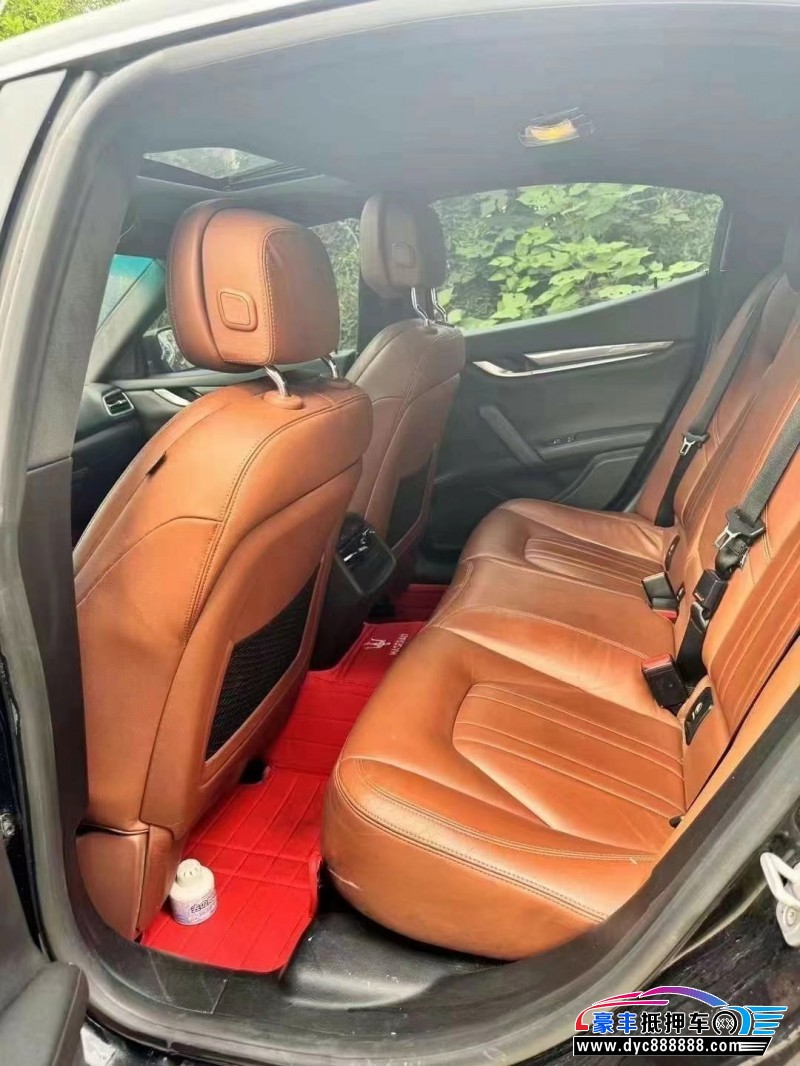 14年玛莎拉蒂Ghibli轿车抵押车出售