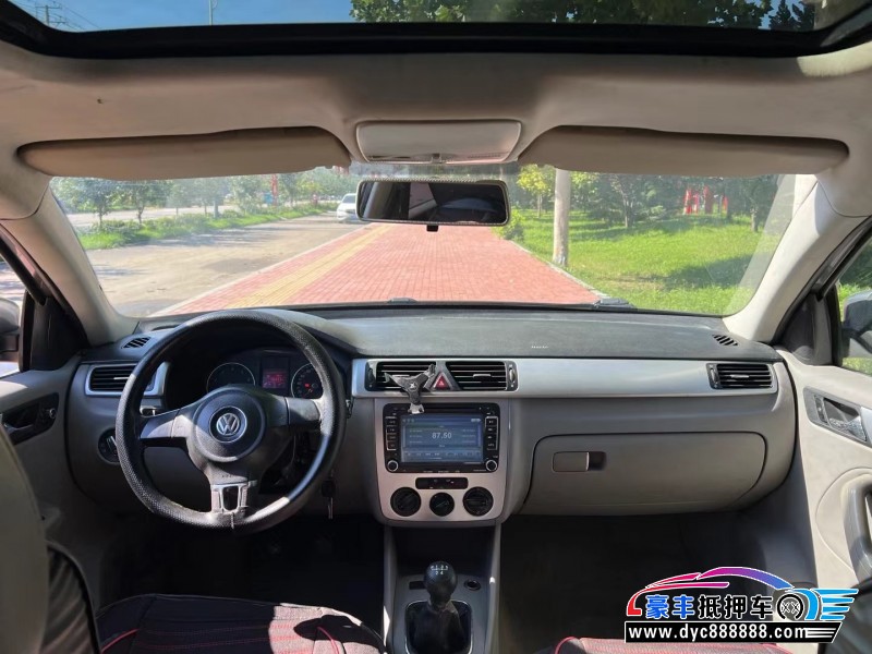 11年大众宝来轿车抵押车出售