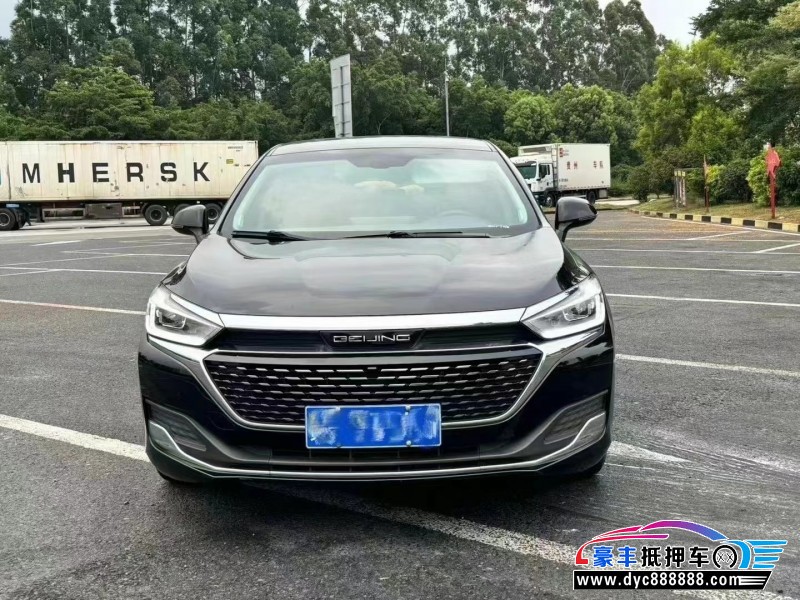 22年北汽制造U7轿车抵押车出售