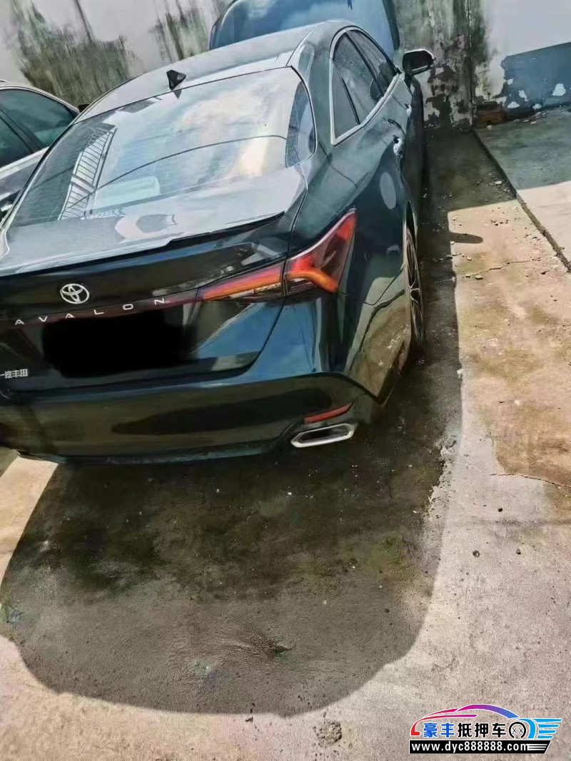 22年丰田亚洲龙轿车抵押车出售