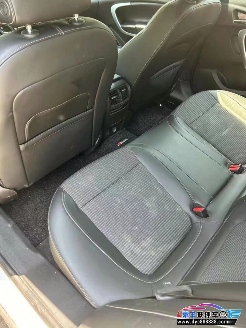 15年别克君威轿车抵押车出售