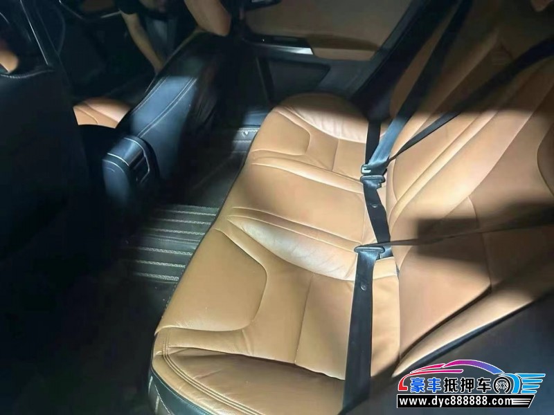 16年沃尔沃S60轿车抵押车出售