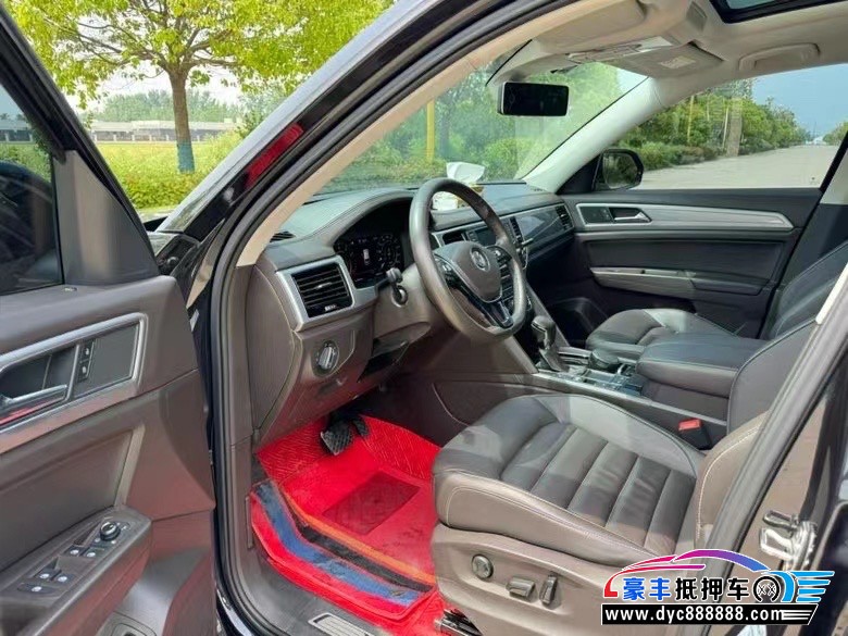 17年大众途昂轿车抵押车出售