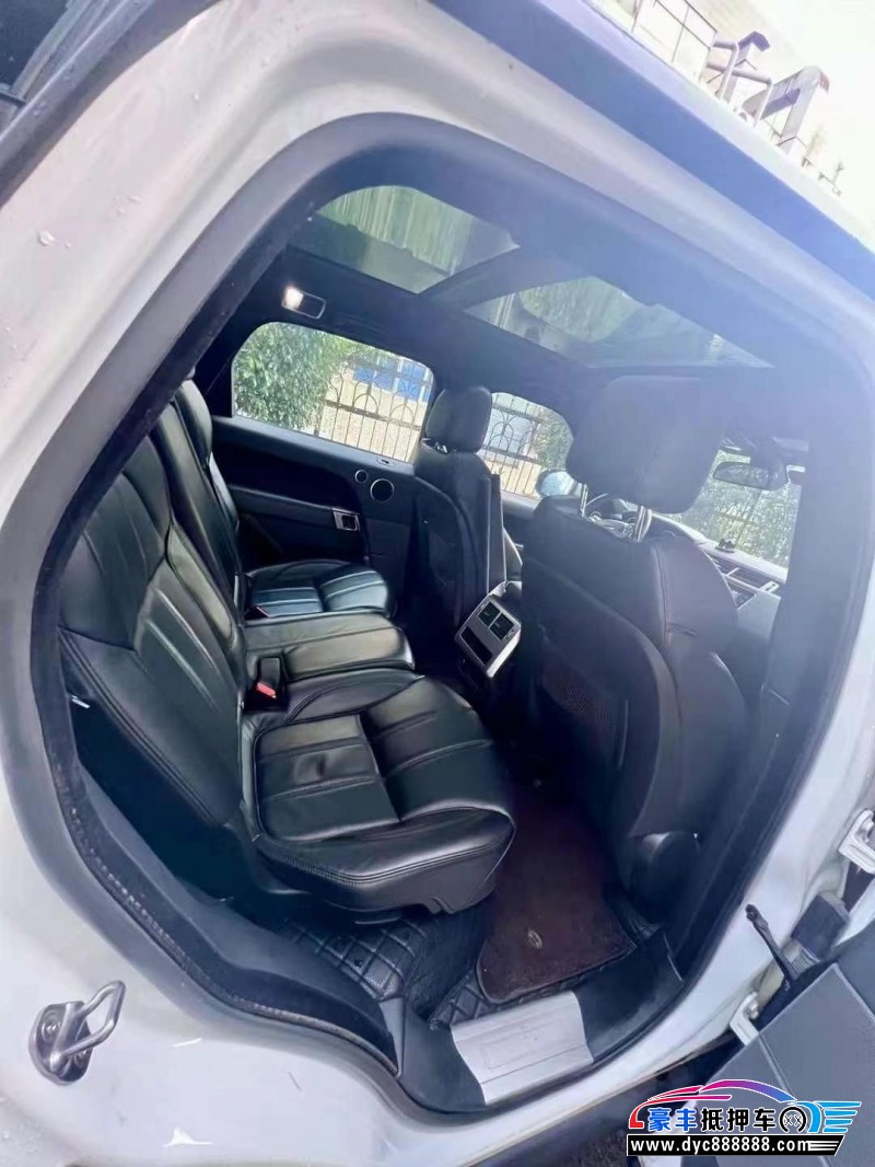 15年路虎揽胜运动轿车抵押车出售