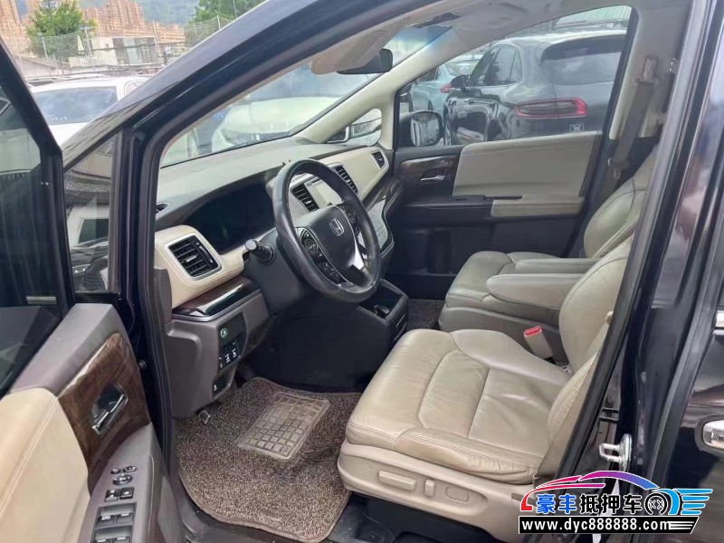 14年本田奥德赛轿车抵押车出售