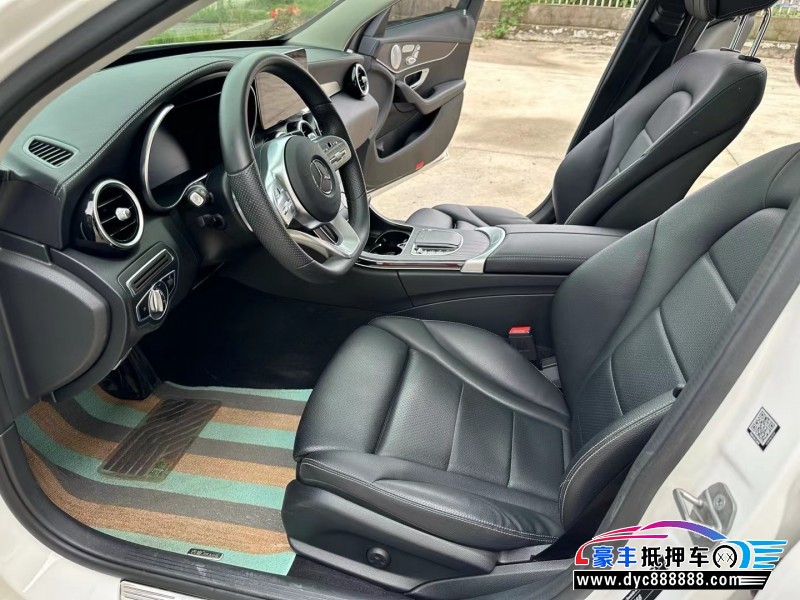 22年奔驰C轿车抵押车出售