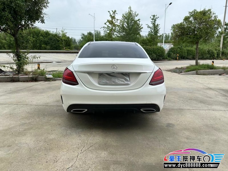 22年奔驰C轿车抵押车出售