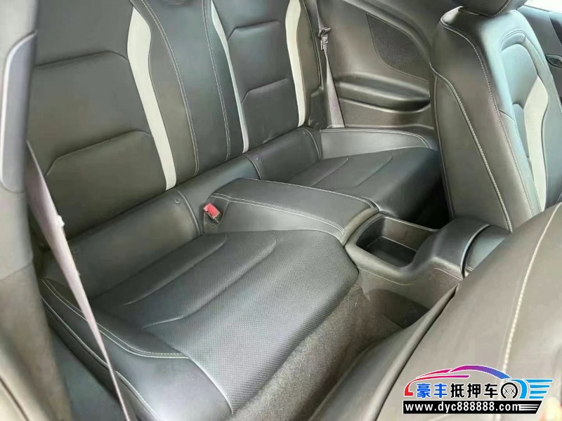 19年雪佛兰科迈罗轿车抵押车出售