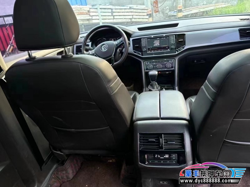 18年大众途昂轿车抵押车出售