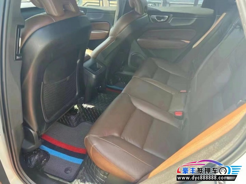 23年沃尔沃XC60轿车抵押车出售