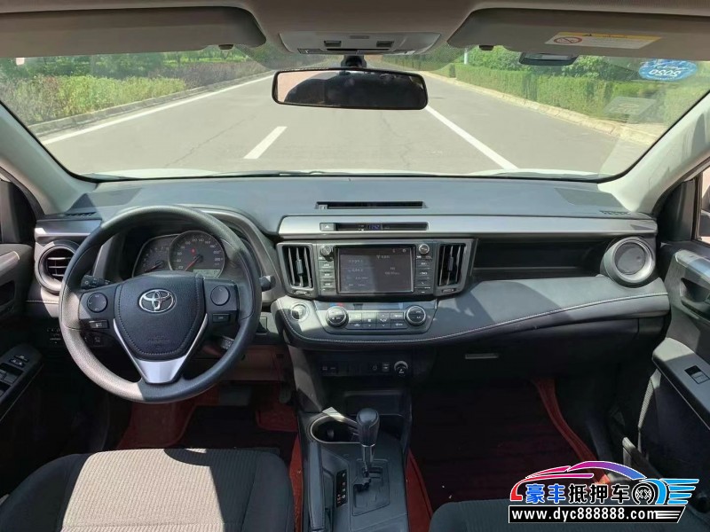 19年丰田RAV4荣放轿车抵押车出售