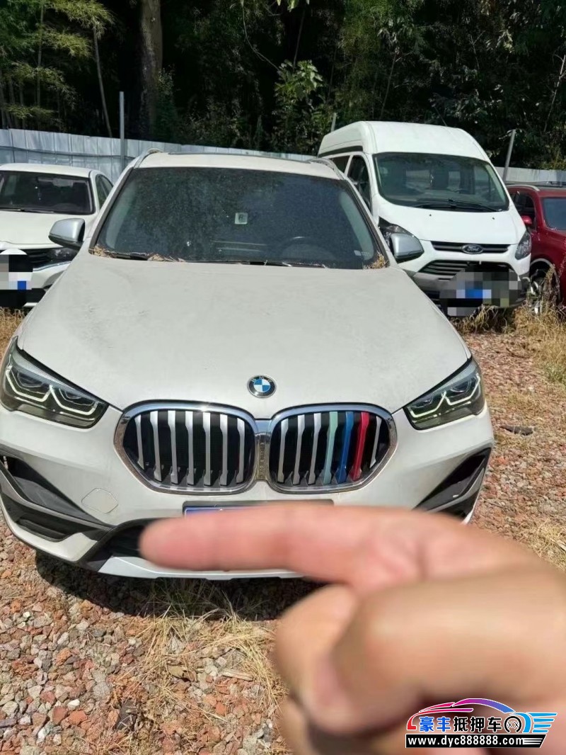 21年宝马X1轿车抵押车出售