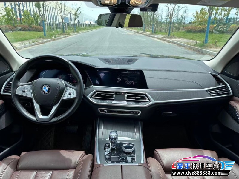 19年宝马X7轿车抵押车出售