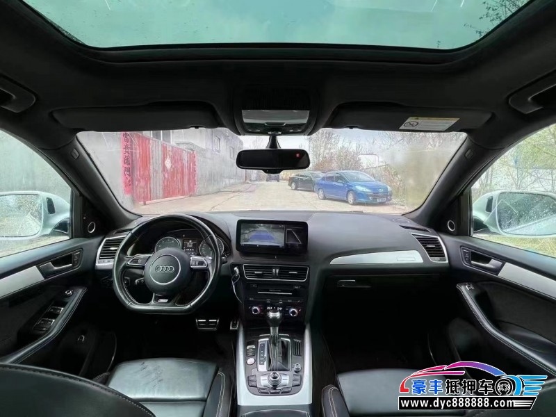 18年奥迪SQ5轿车抵押车出售