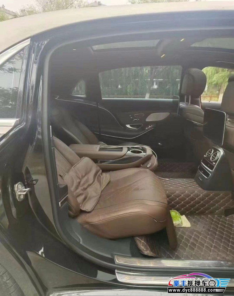 19年奔驰迈巴赫S级轿车抵押车出售