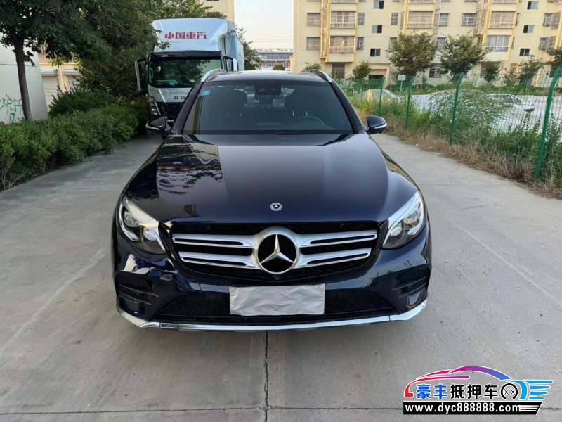 18年奔驰GLC轿车抵押车出售
