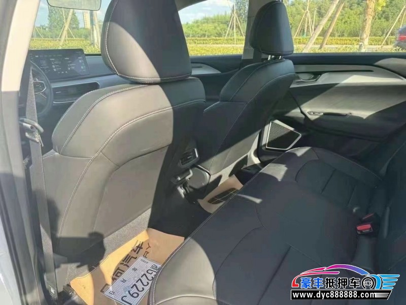 24年吉利几何轿车抵押车出售