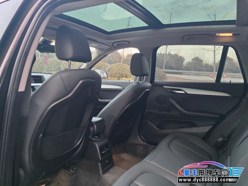 18年宝马X1轿车抵押车出售