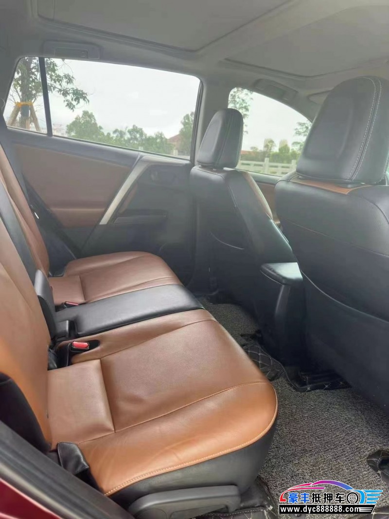 17年丰田RAV4轿车抵押车出售