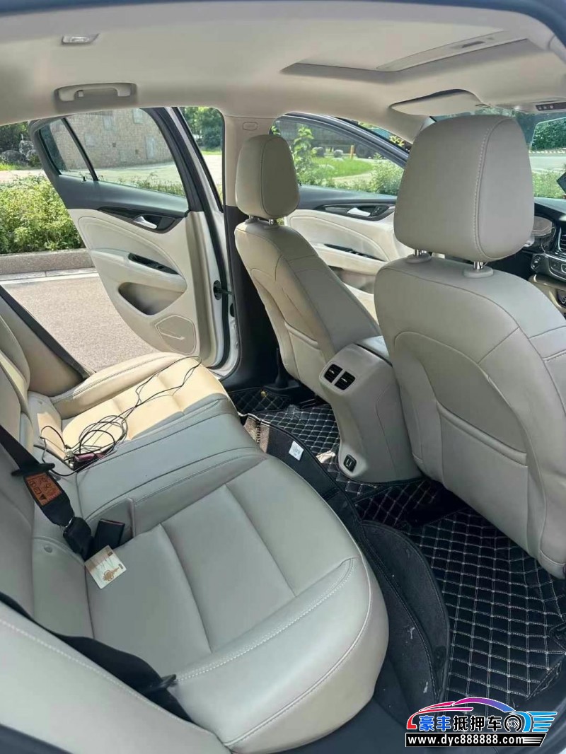 20年别克君威轿车抵押车出售