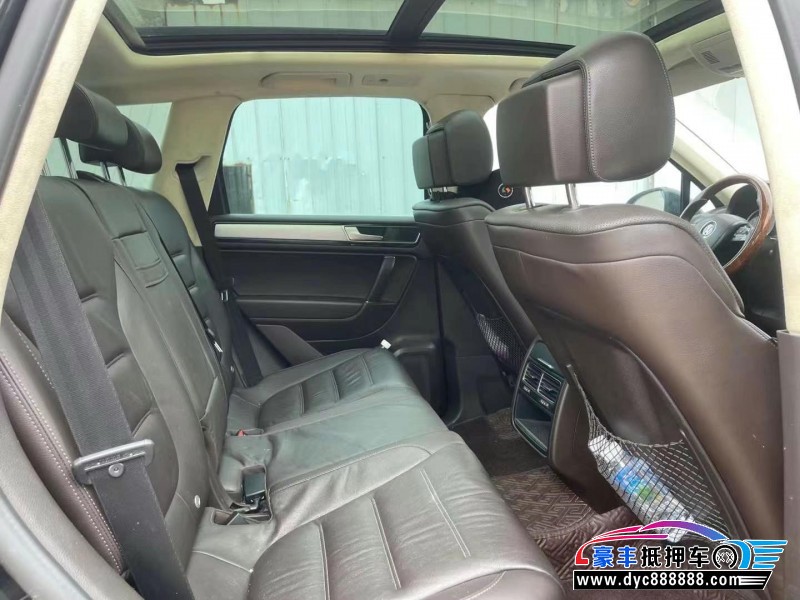 17年大众途锐SUV抵押车出售