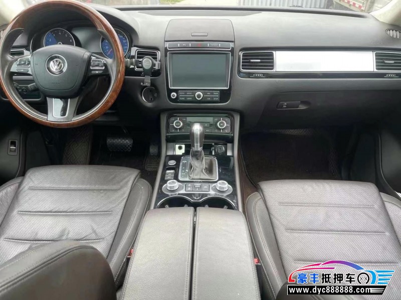 17年大众途锐SUV抵押车出售