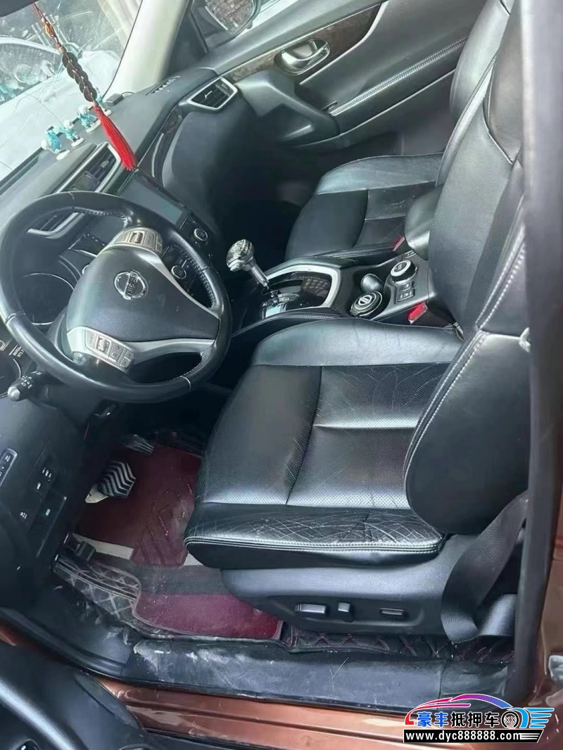 15年日产奇骏轿车抵押车出售