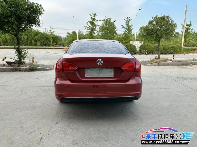 13年大众速腾轿车抵押车出售