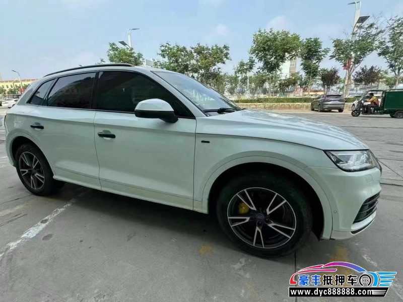 21年奥迪Q5轿车抵押车出售