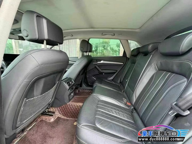 21年奥迪Q5轿车抵押车出售