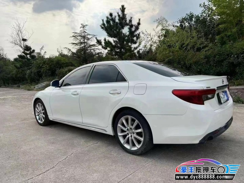 15年丰田锐志轿车抵押车出售