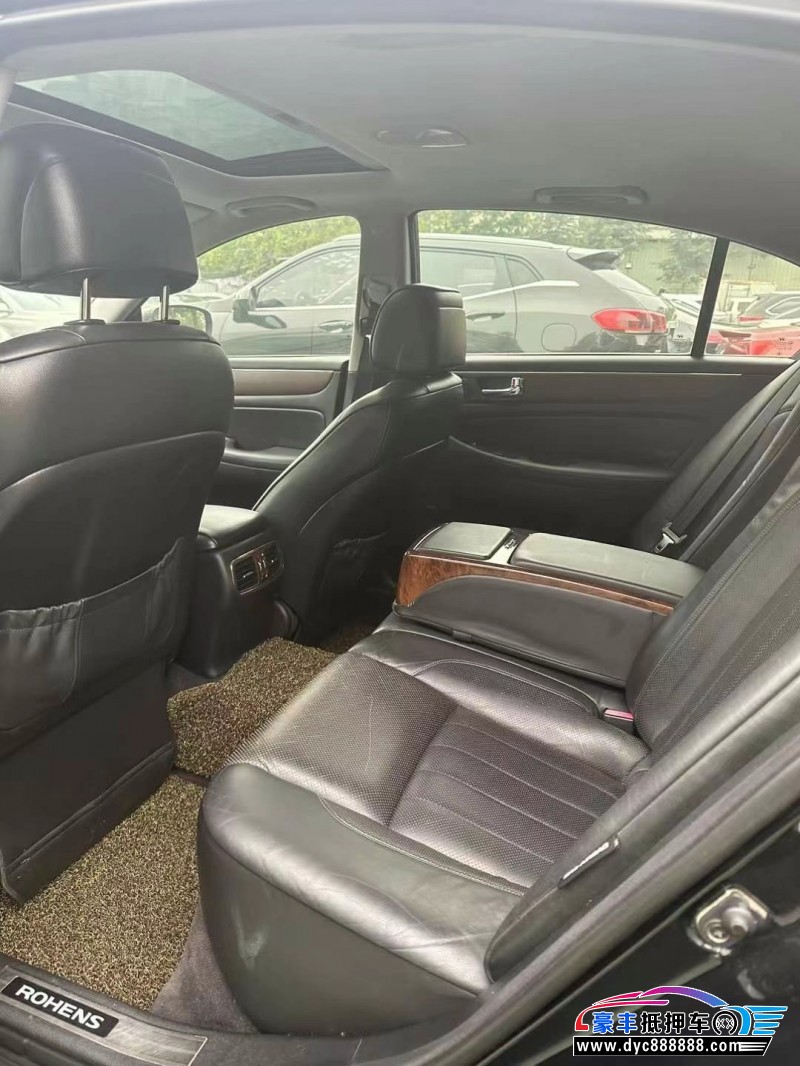 09年现代劳恩斯轿车抵押车出售