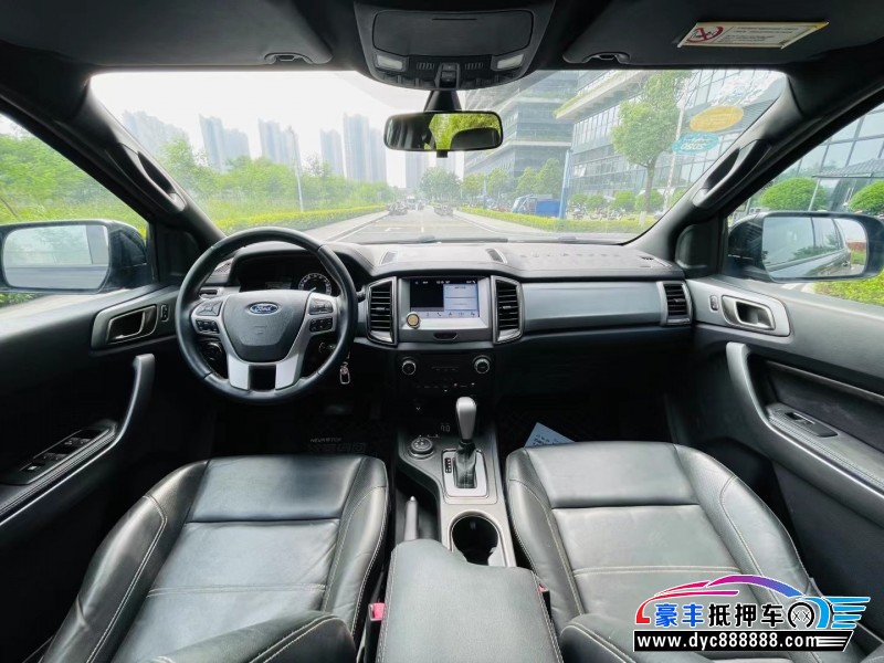 18年福特撼路者轿车抵押车出售