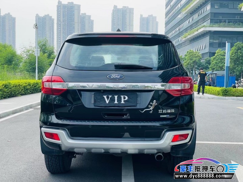 18年福特撼路者轿车抵押车出售