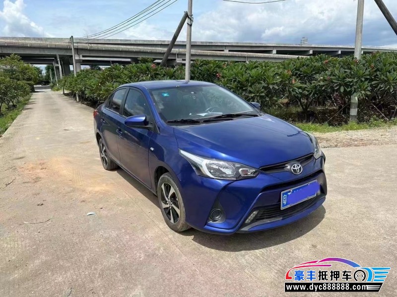 18年丰田致享轿车抵押车出售