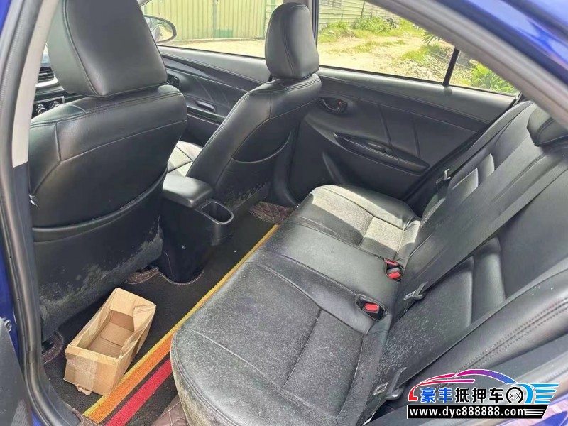 18年丰田致享轿车抵押车出售