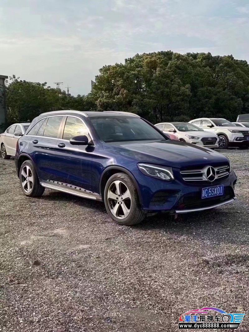 17年奔驰GLC轿车抵押车出售