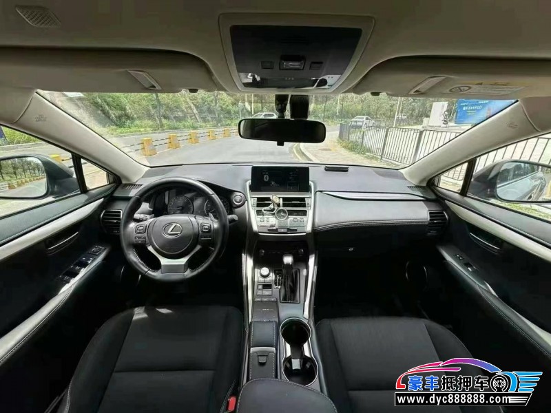 21年雷克萨斯NX轿车抵押车出售