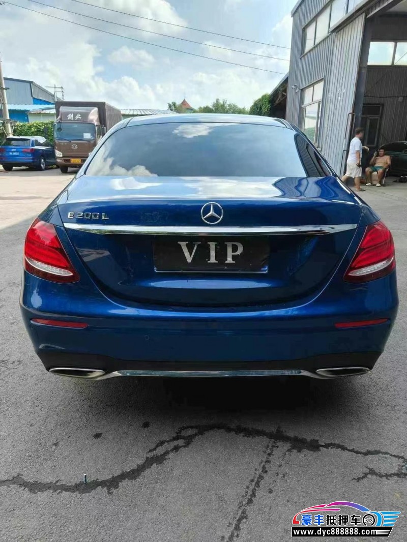 18年奔驰E轿车抵押车出售