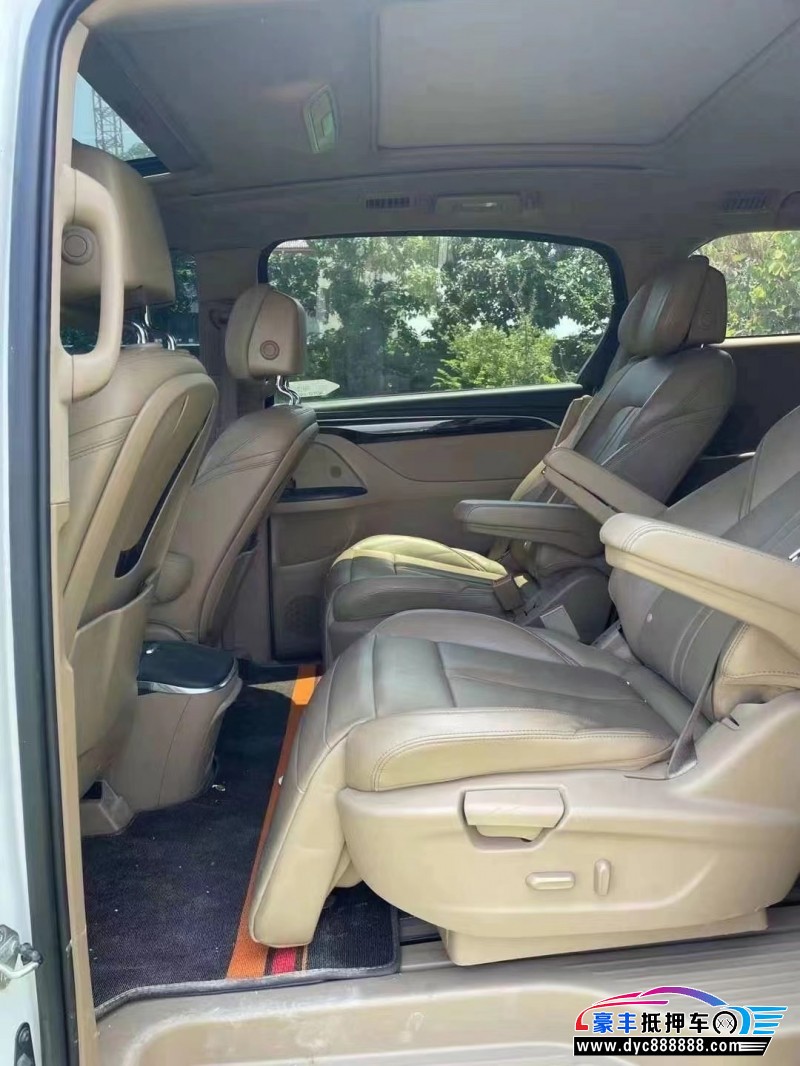 19年别克GL8轿车抵押车出售