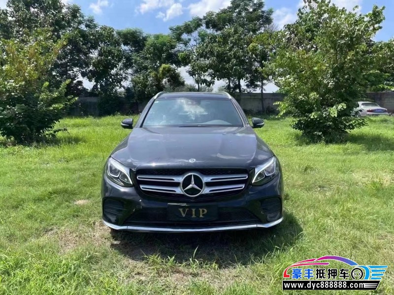 19年奔驰GLC轿车抵押车出售