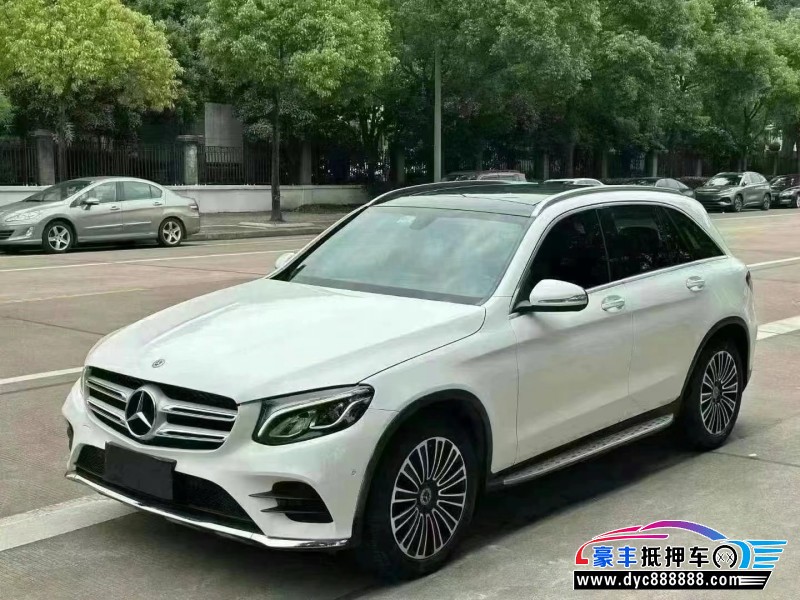 17年奔驰GLC轿车抵押车出售