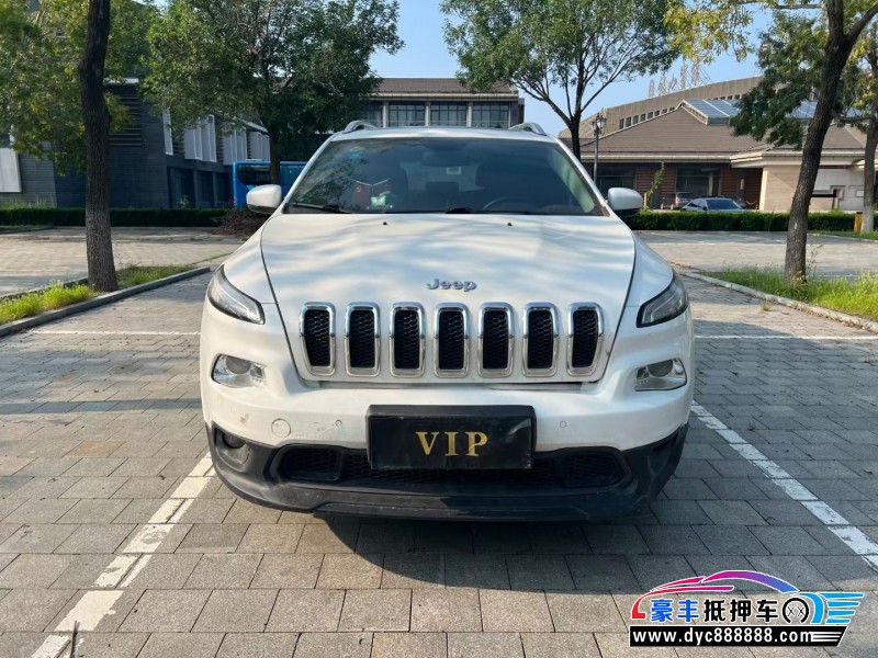 抵押车出售16年Jeep自由光SUV