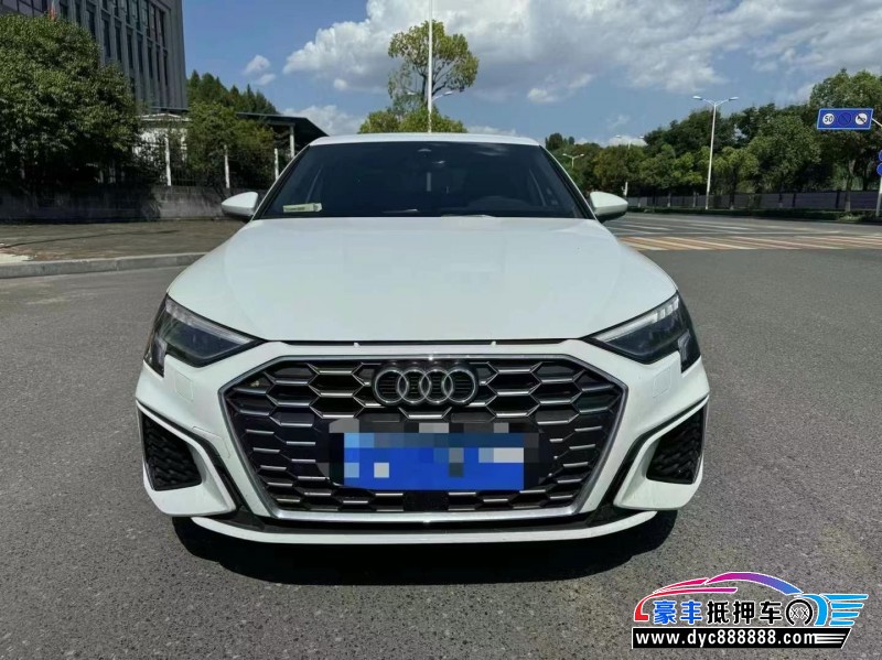 24年奥迪A3轿车抵押车出售